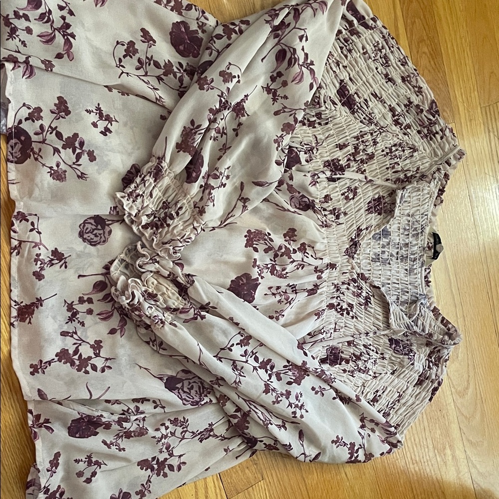 Chic Floral Smocked Blouse in Purple